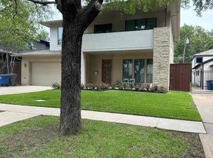 Auzie H.'s lawn care services service result