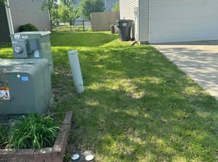 Jen S.'s lawn care services service result