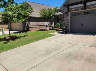 Elizabeth M.'s lawn care services service result