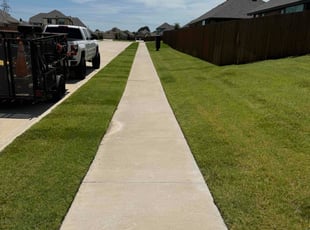 Jalonda W.'s grass cutting service result
