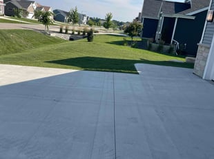 Windee U.'s grass maintenance service result