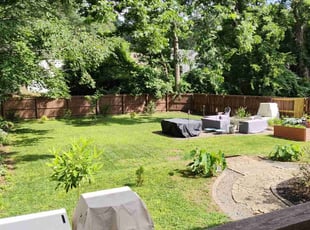 Stephanie B.'s lawn service service result