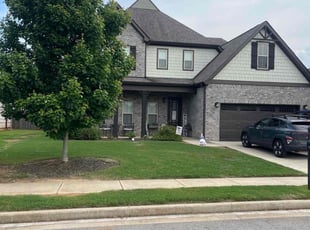 Barbara E.'s lawn care services service result
