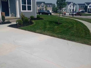 Robert L.'s lawn maintenance service result
