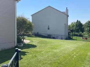 shertisa M.'s lawn care services service result