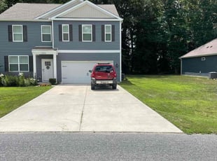 Sandra B.'s grass maintenance service result
