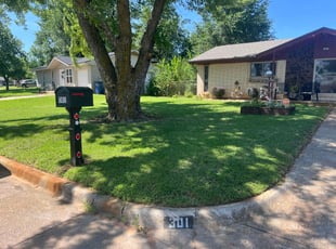Julia D.'s lawn care services service result