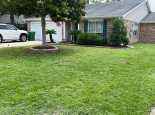 Rashelle J.'s lawn care service result