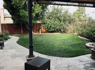 Melanie W.'s lawn maintenance service result