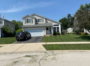 Melissa R.'s lawn care services service result