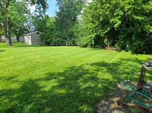 Larry S.'s lawn care services service result