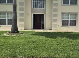 Deb S.'s lawn service service result