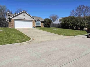 Lynette M.'s lawn care services service result