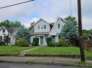 AMY S.'s grass cutting service result