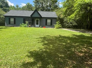 Kim W.'s lawn service service result