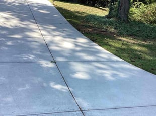 Jesse C.'s lawn care service result