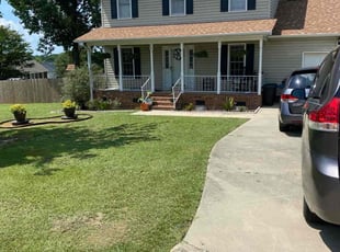 Carleen T.'s lawn care services service result