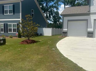 Rebecca R.'s lawn care services service result