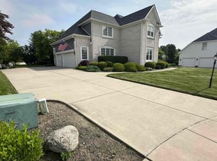 Kathy K.'s grass maintenance service result