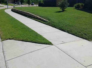 Sandi R.'s lawn care services service result