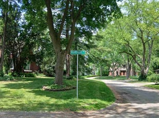 Helen M.'s lawn care services service result