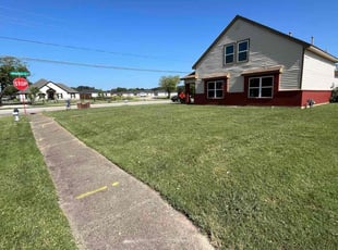 Patricia B.'s lawn care services service result