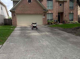 Mike E.'s lawn care services service result
