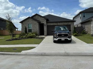 Sandra S.'s lawn care services service result