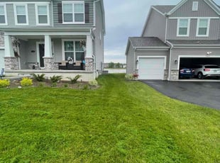 Santosh T.'s lawn maintenance service result