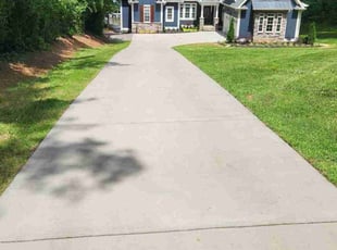 Kim A.'s grass cutting service result