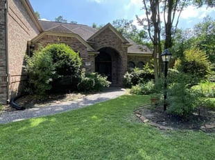 Norma M.'s lawn maintenance service result