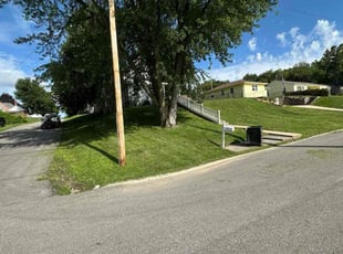 Jenna M.'s lawn care services service result