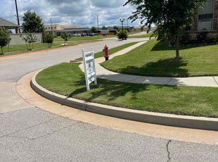 Melissa R.'s lawn care services service result