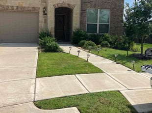Samantha S.'s lawn service service result