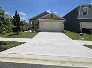 Jean D.'s lawn care services service result