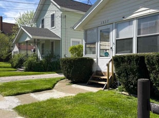 Alysa W.'s lawn care services service result