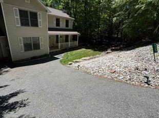 Lorenzo G.'s grass cutting service result