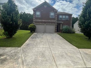 Expedito L.'s turf maintenance service result