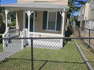 Debra B.'s lawn service service result