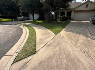 Elizabeth G.'s turf maintenance service result
