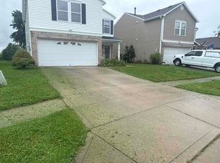 Chunjai C.'s grass maintenance service result