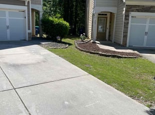 Katherine G.'s lawn care services service result
