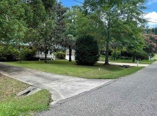 Russell G.'s lawn care services service result