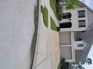 Aijaz D.'s grass cutting service result
