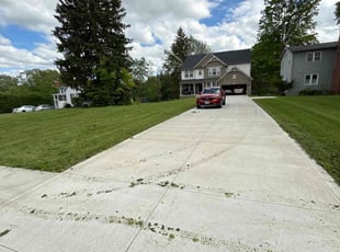 Jeannie H.'s lawn care service result