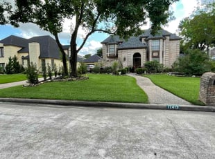 Gina Y.'s lawn service service result