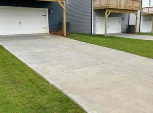Sharyn C.'s lawn service service result