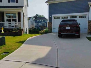 Nitza L.'s grass cutting service result