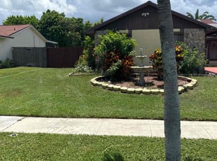 Katrin O.'s lawn care services service result