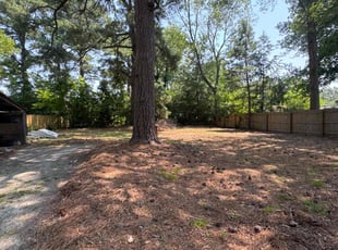 Jennell S.'s lawn maintenance service result